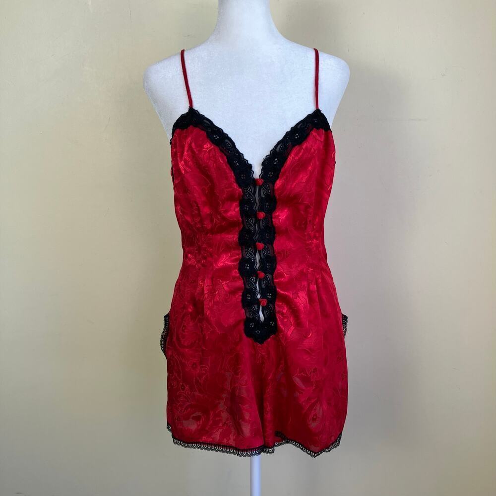 Victoria's Secret Sz M Vintage Gold Label Red & Black Lace Romper Teddy Lingerie